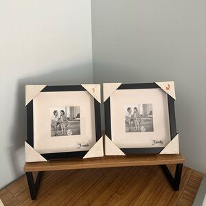 SET OF 2 MATCHING PICTURE FRAMES - FRIENDS & FAMILY - NEW